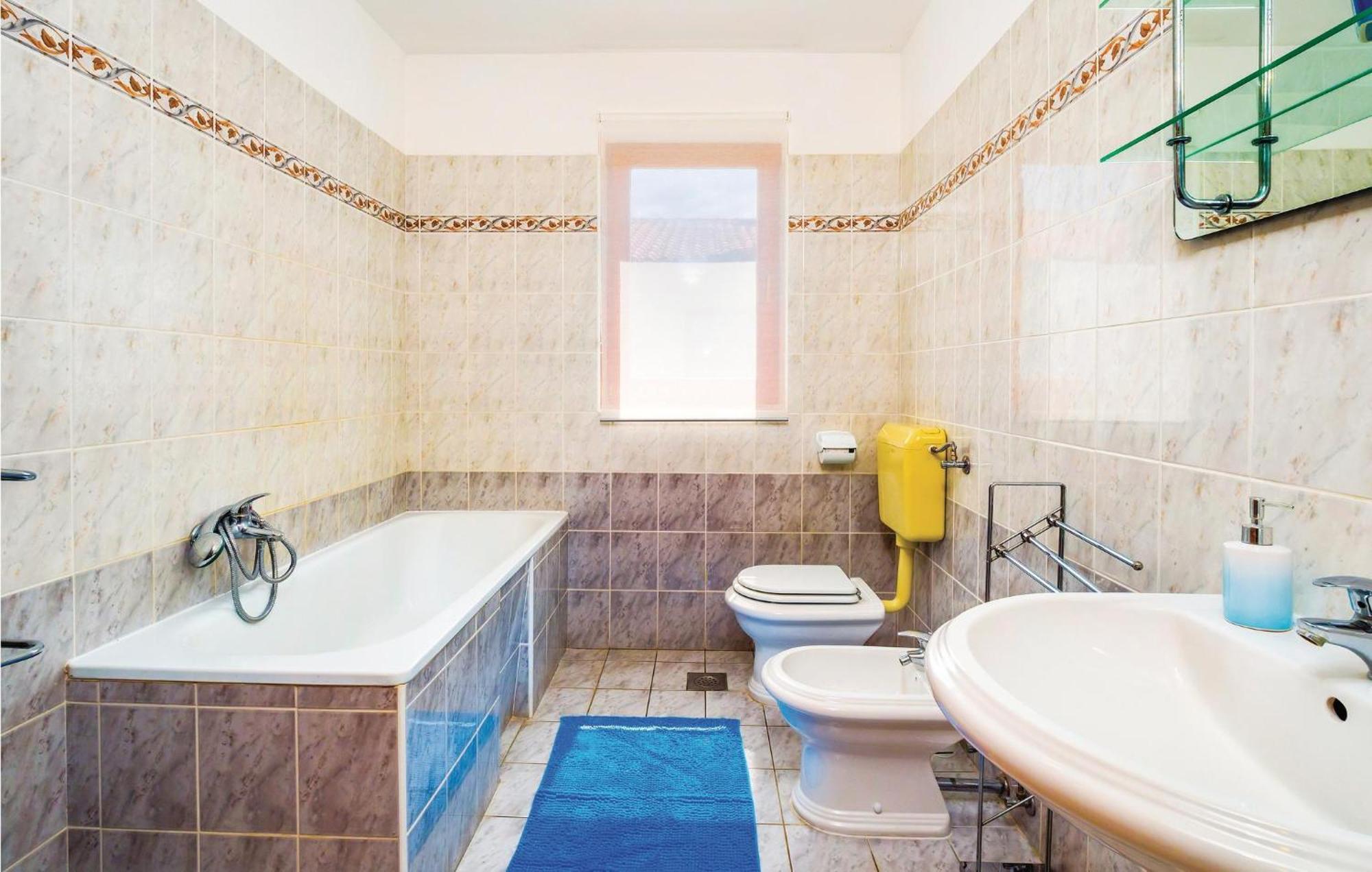 2 Bedroom Gorgeous Apartment In 拉巴克 外观 照片