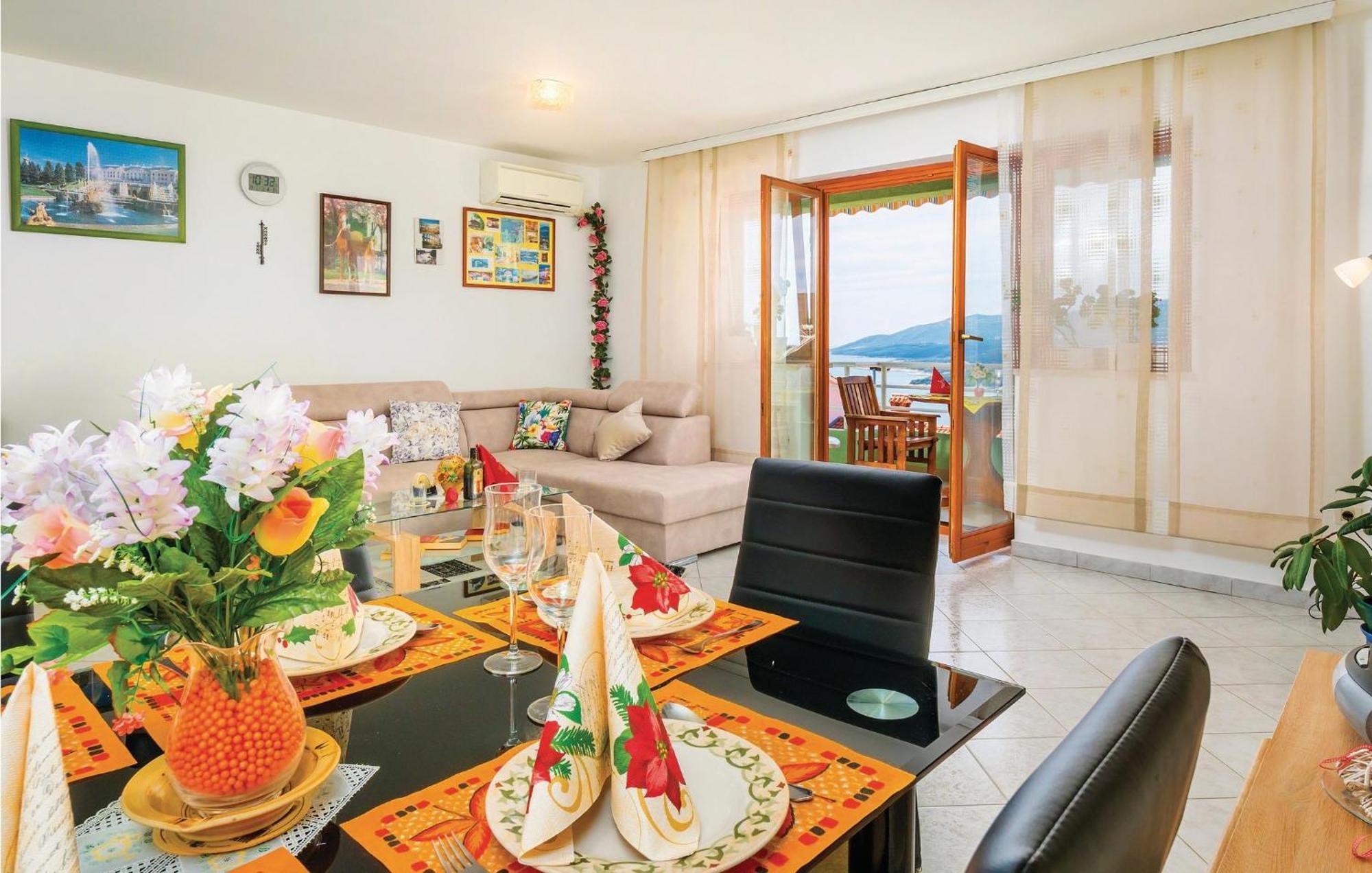 2 Bedroom Gorgeous Apartment In 拉巴克 外观 照片